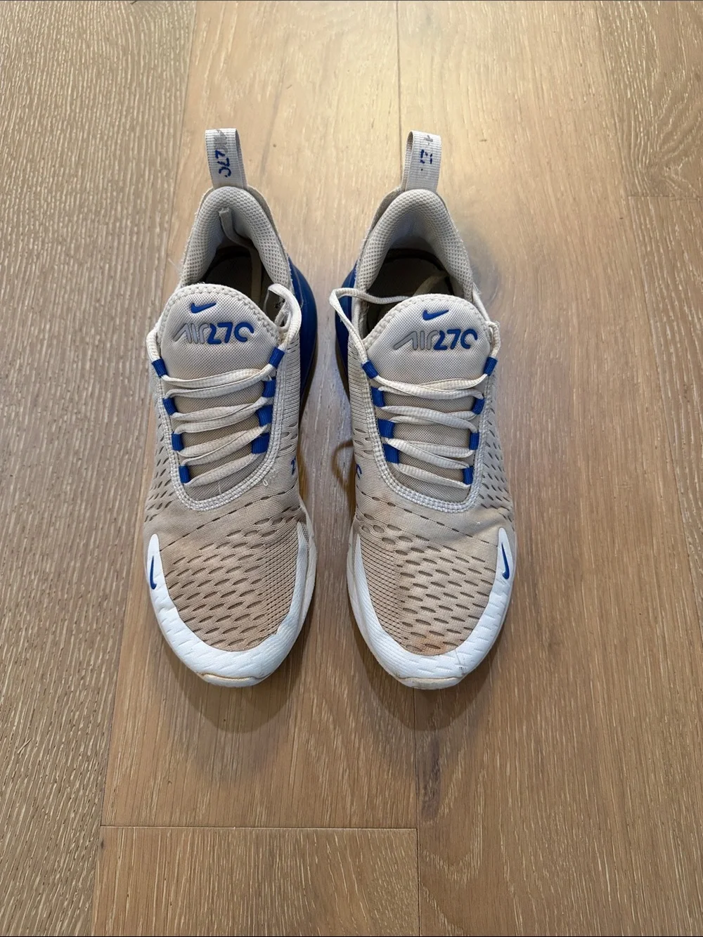 Nike Air Max 270 6.5Y White with Bright Blue Sneakers